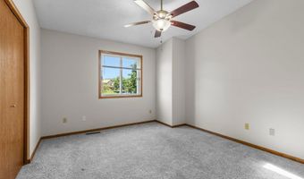 15720 Griffon Path, Apple Valley, MN 55124
