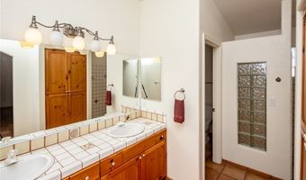 2913 Desert Vista Dr, Bullhead City, AZ 86429