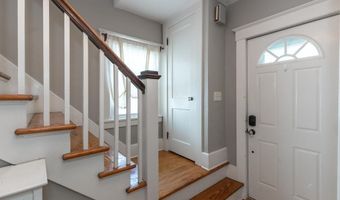 12 Clermont St, Albany, NY 12203