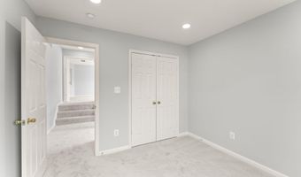 21610 MONMOUTH Ter, Ashburn, VA 20147