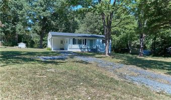2112 Mack Rd, Asheboro, NC 27205