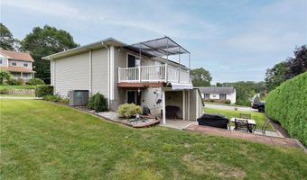 17 Middle St, North Providence, RI 02911