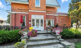 513 S Wayne St, Angola, IN 46703