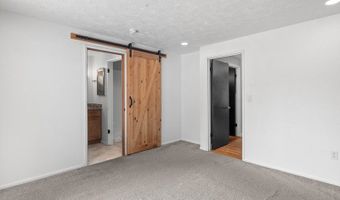 6393 SW SKIVER Dr, Beaverton, OR 97078