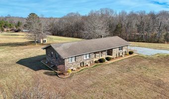 628 Tom White Rd, Big Sandy, TN 38221