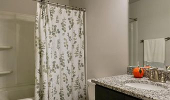 885 BARKLEY Dr, Alabaster, AL 35007