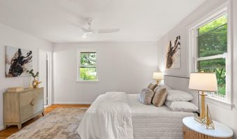 6010 BENALDER Dr, Bethesda, MD 20816