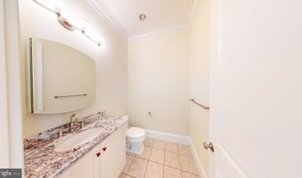 6403 EARLHAM Dr, Bethesda, MD 20817