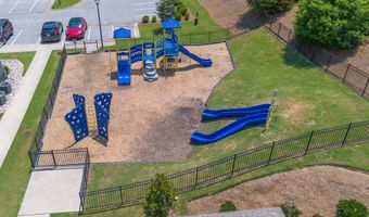 424 Brook Pine Trl, Apex, NC 27523