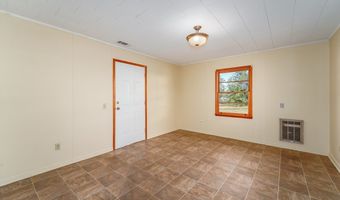 102 Lucerne, Baxley, GA 31513