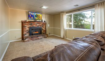 242 38TH St, Springfield, OR 97478