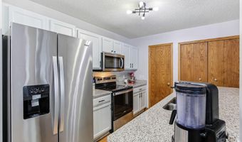 6458 158th St W 361, Apple Valley, MN 55124
