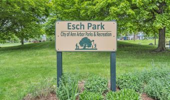 2840 Bombridge Ct, Ann Arbor, MI 48104