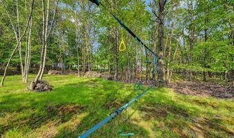 227 Valley View Dr, Albrightsville, PA 18210