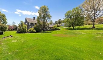 6 Baldwin Rd, Middletown, RI 02842