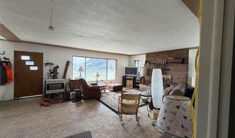 635 Road 8VC, Clark, WY 82435