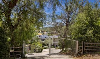 2210 Triunfo Pl, Agoura Hills, CA 91301