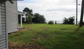 330 Narrow Shore Rd, Aydlett, NC 27916