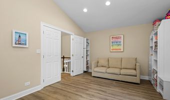 1316 W MEADE Ln, Arlington Heights, IL 60004