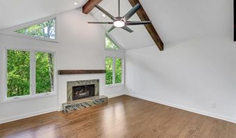 615 NW Mark Trail Ct NW, Atlanta, GA 30328