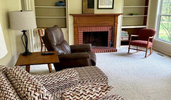 2822 Country Club Dr, Atlantic, IA 50022