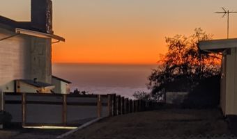 814 PARADISE Ln, Brookings, OR 97415