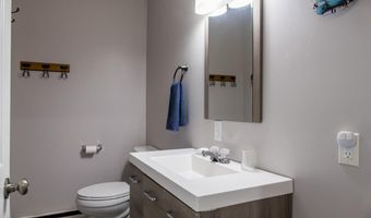 46 Broadview Ave, Auburn, ME 04210
