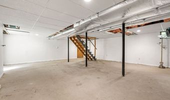 6 Lancaster Pl, Andover, MA 01810