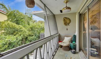 35 Edgewater Dr 202, Coral Gables, FL 33133