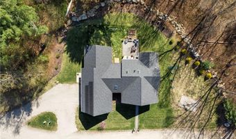 40 Lloyd Bowen Ct, Glocester, RI 02814