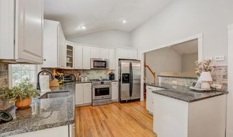 51 Normandy Ct, Middletown, NJ 07748