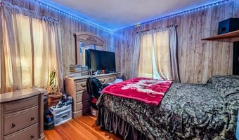 58 Richard St, Cranston, RI 02910