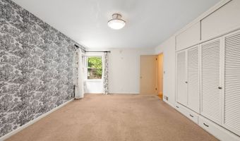 1228 11TH St, Astoria, OR 97103
