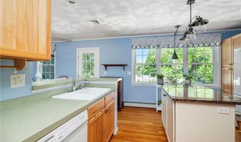 2985 Mendon Rd, Cumberland, RI 02864