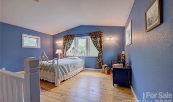 2825 Harrell Hill Rd, Bakersville, NC 28705