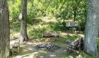 55 Ashby Rd, Ashburnham, MA 01430