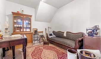 203 Glamorgan St, Alliance, OH 44601