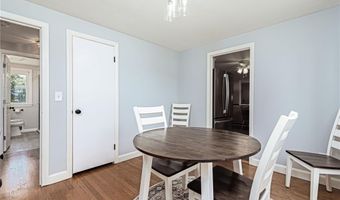 322 Garden City Dr, Cranston, RI 02920
