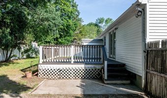 136 Davis Ave, Cranston, RI 02910