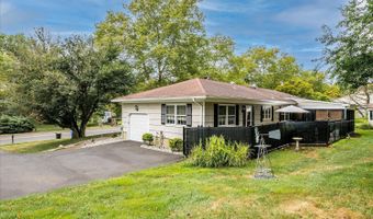 240 Dwight Rd, Middletown, NJ 07748