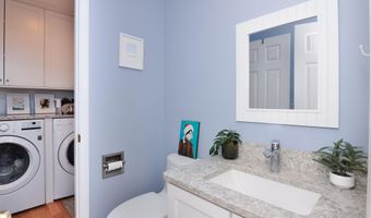 4471 Hillside Ct, Ann Arbor, MI 48105