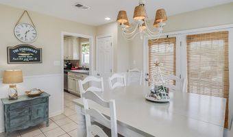 5076 Utah St, Bay St. Louis, MS 39520