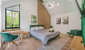 72 Keats Ln, Albrightsville, PA 18210