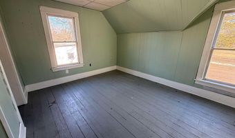117 S Elm St, Adams, WI 53910