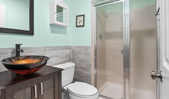 10 PINTO Ct, Rockville, MD 20850