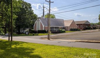 80 Pine St, Badin, NC 28009