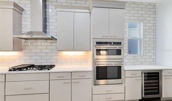 2315 DEPAUW Ave, Orlando, FL 32804