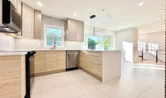 17821 POND Rd, Ashton, MD 20861