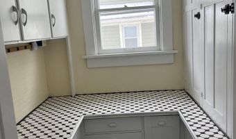 406 N Main St, Ada, OH 45810