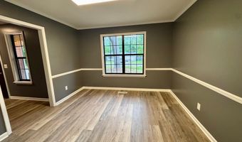 509 Honeysuckle Ln, Albertville, AL 35950